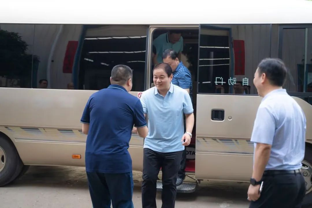 衡陽市委副書記、市長朱健一行赴朝陽集團(tuán)進(jìn)行考察